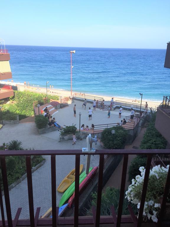 Sea Beach Taormina Apartment Letojanni Esterno foto